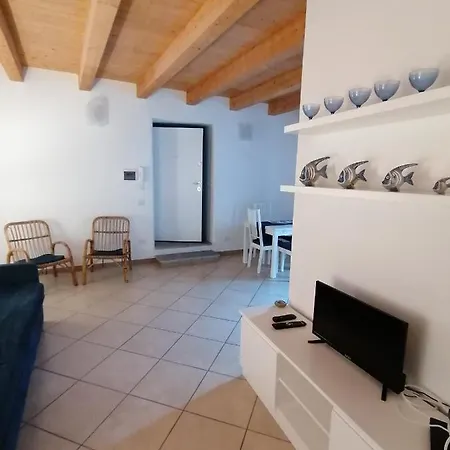 Апартаменты Domus Plano De Laczarulo